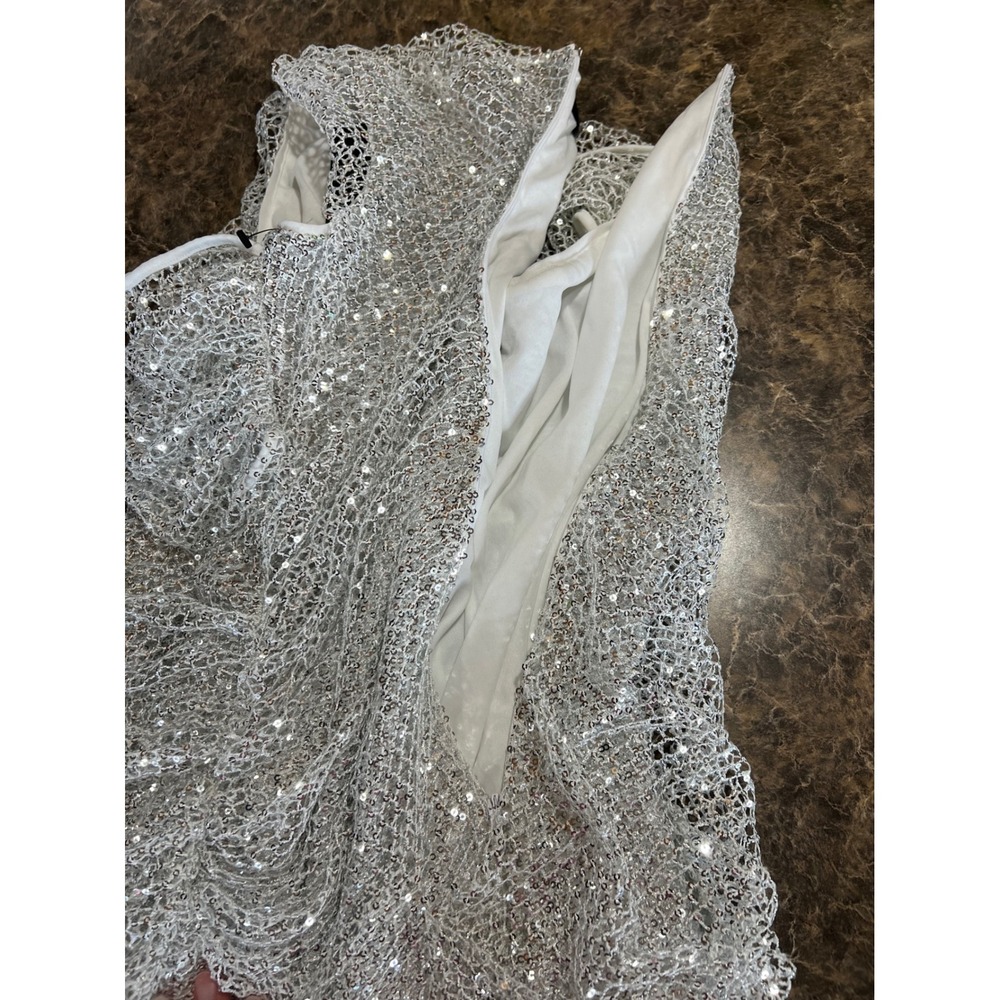 Maeve Reilly x BCBGMAXAZRIA Santa Monica Asymmetric Bodycon Mini Dress Silver 8 - Picture 6 of 13